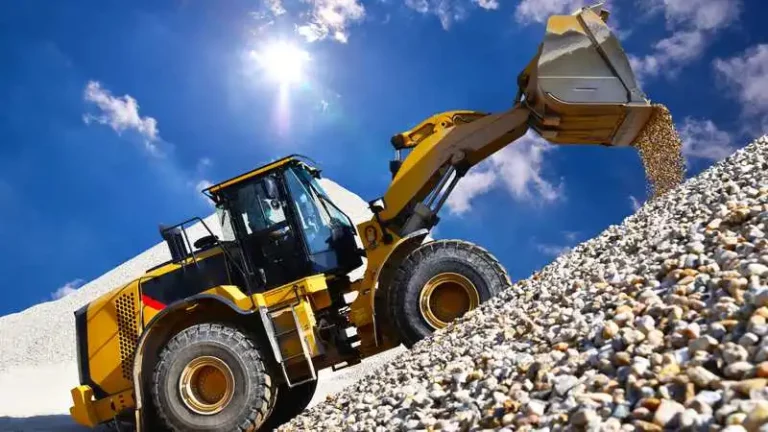 How Long Does a Loader Last? Factors Influencing the Lifespan of Heavy Machinery